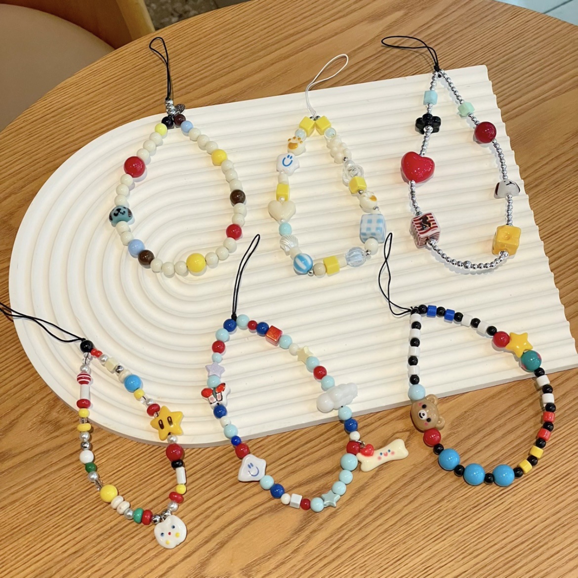 Ins 만화 수제 페르시 휴대 전화 케이스 교수형 체인 키 체인 DIY 핸드 체인 카메라 ccd 배낭 교수형 분실 방지 D