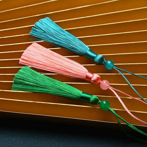 Runsu tassel string jade beads 7CM small tassel tassel bookmark small hanging tassel U disk sachet sachet pendant fan fan pendant