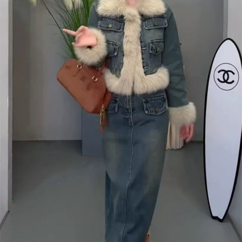 Trendy Hot Girl Fashion Cotton-Padded Denim Suit Dress for Women 2025 Winter New Style with Fur Trim Warm Jacket and Pencil Skirt