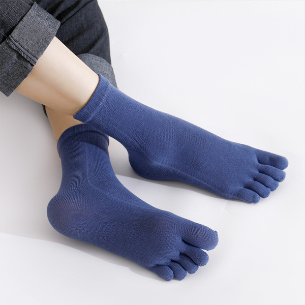 Classic solid color socks