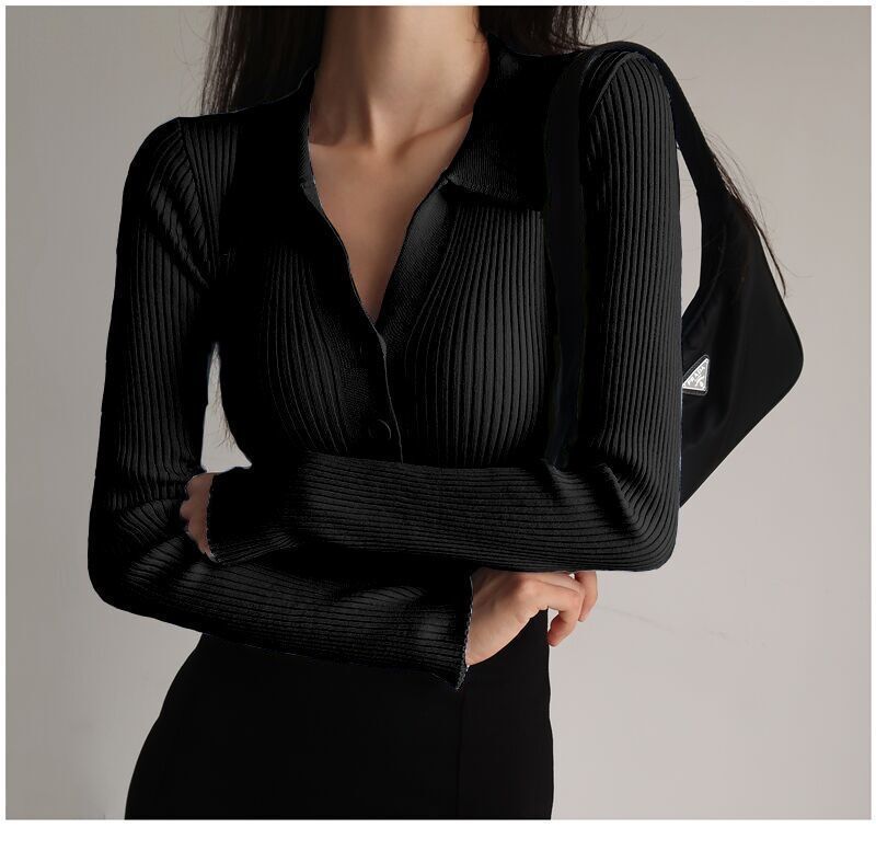 襟をひっくり返して身を修めるのはやせているコートの坑条を現してセクシーなvネックの長袖のpolo襟のメリヤスのカーディガンのセーターの女性の卸売りを掛けます。