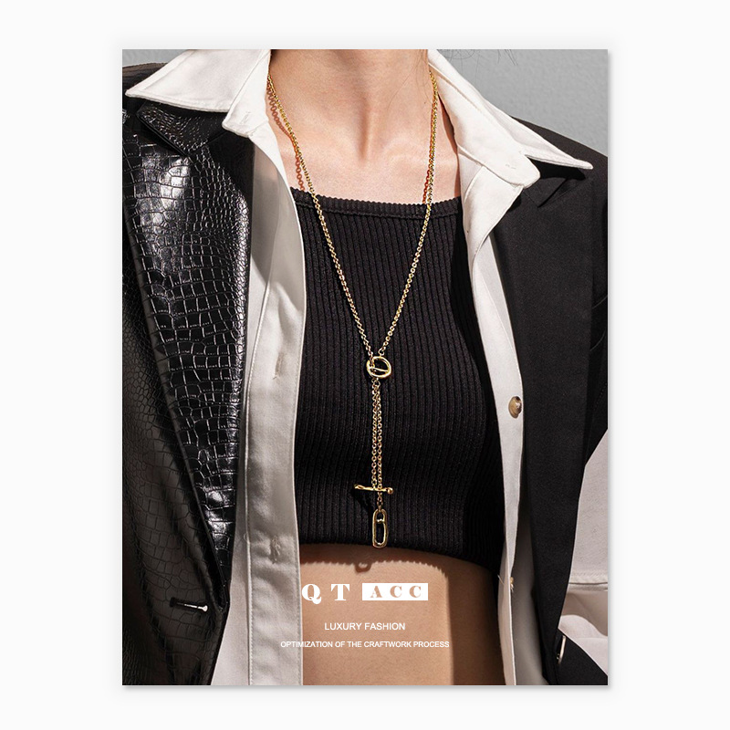 Collier long en cuivre plaqué or 18 carats, couleur or blanc, tendance et élégant, avec fermoir OT original et créatif. Idéal pour l'automne._voghion.com
