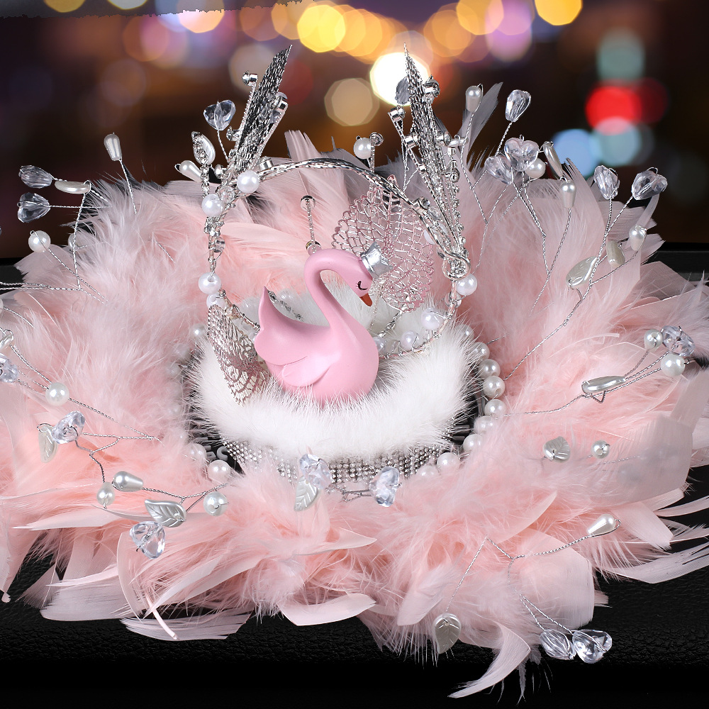 Nuevos artículos de automóvil de alta calidad decoración creativa cisne encantadora diosa pluma coche de globo decoración mujer