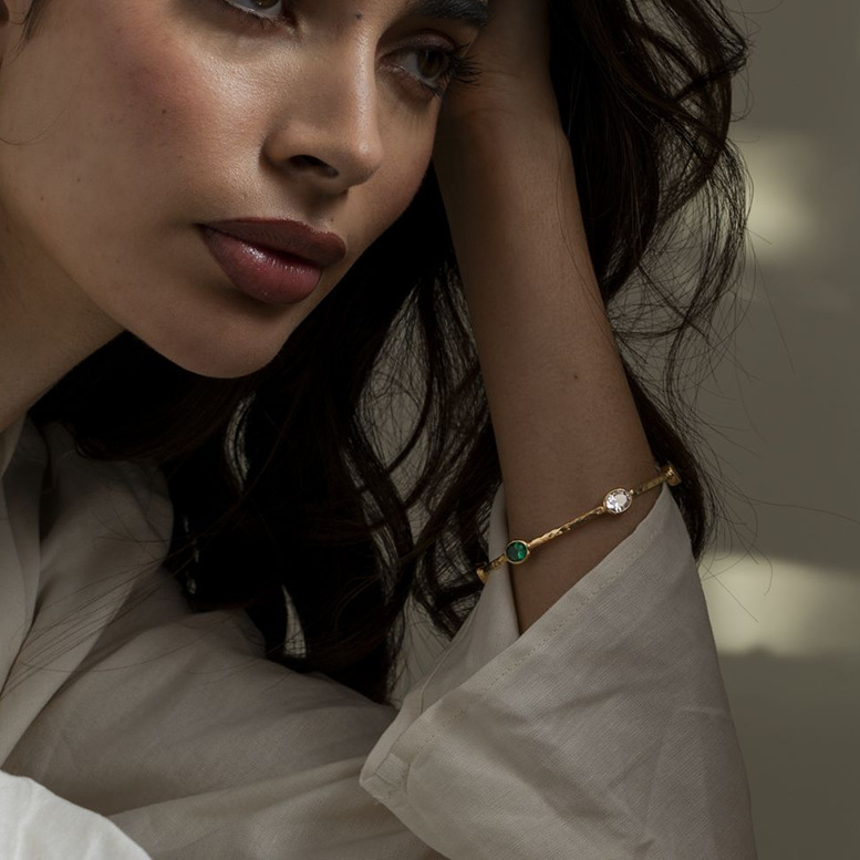 JEDING Europa y América pulsera de zircon de acero inoxidable en el viento ligero lujo joyería retro 18k oro no desvanecido pulsera de acero titanio