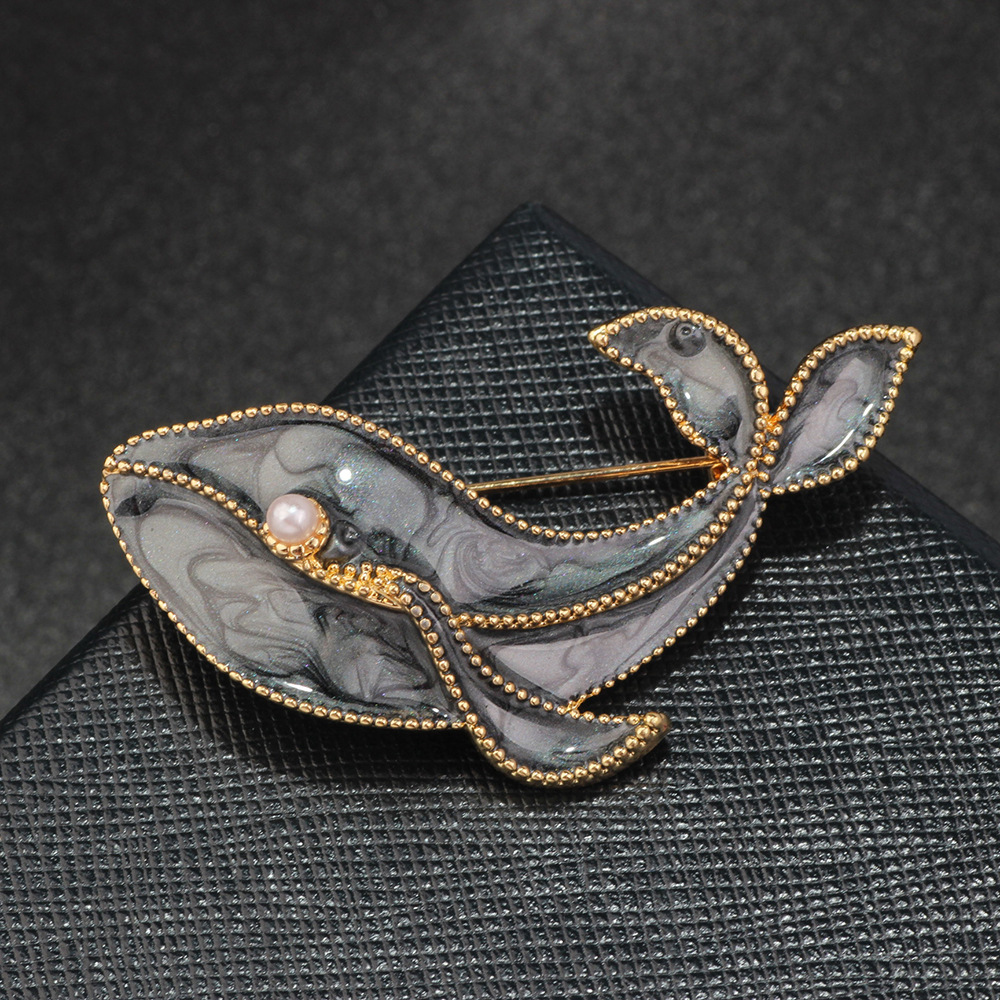 12g Weight Brooches Classification Holiday, Daily Occasion Zinc alloy Material Dolphin Pattern All Seasons Season Women's Gender Enamel Design Simple Style Style Simple Style Pin Dolphin Zinc Alloy Enamel Women's Brooches 7