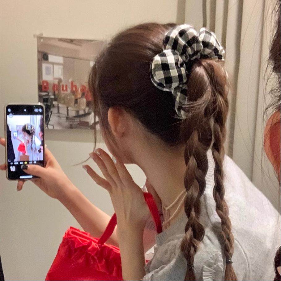 Anillo de cabello de flores negras y blancas tridimensionales correa de cuerdas de cabello femenina de cola de caballo de alta calidad detrás de la cabeza adornamiento de cabello