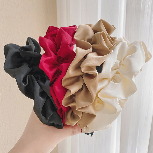 French retro black pleated headband, feminine and versatile hair bundle, high skull headband, high-end face-showing small headband