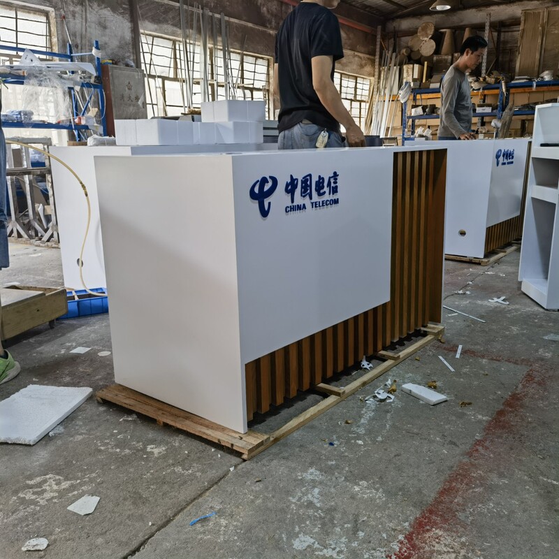 Cashier counter, bar counter, clothing store simple commercial reception desk, Hubei Telecom dedicated service counter Cashier counter, bar counter, clothing store simple commercial reception desk, Hubei Telecom dedicated service counter