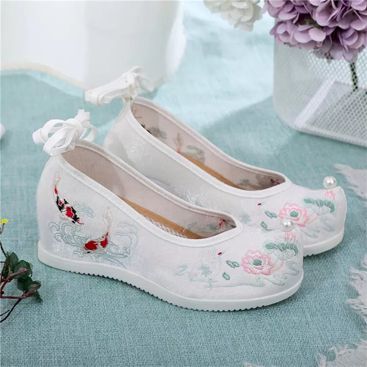 Lotus 2023 Новое словосочетание Антикварная обувь ханьфу Женская обувь с вышивкой Туфли с внутренней высотой арки