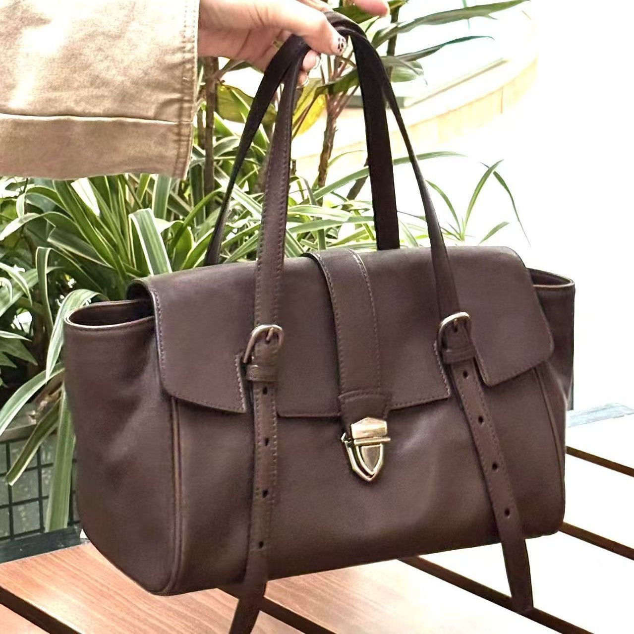 Original Baguette Briefcase Niche New Arrival Women's High-End Casual Commuter Handbag Retro Minimalist Single Shoulder Underarm Bag - Thumbnail 3