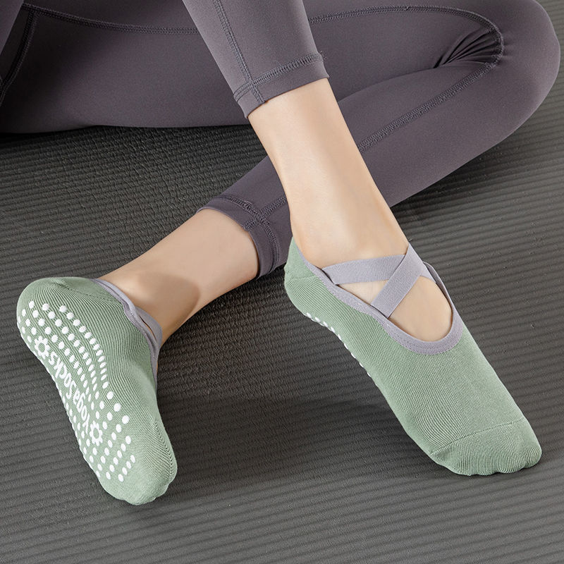 Yoga Socks non-slip pilates beginner indoor Spring and autumn season floor motion Bodybuilding dance Small On behalf of