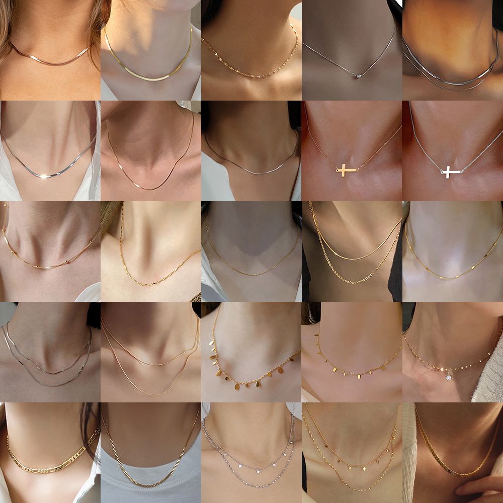 Collana a strati minimalista con catene delicate da donna_voghion.com