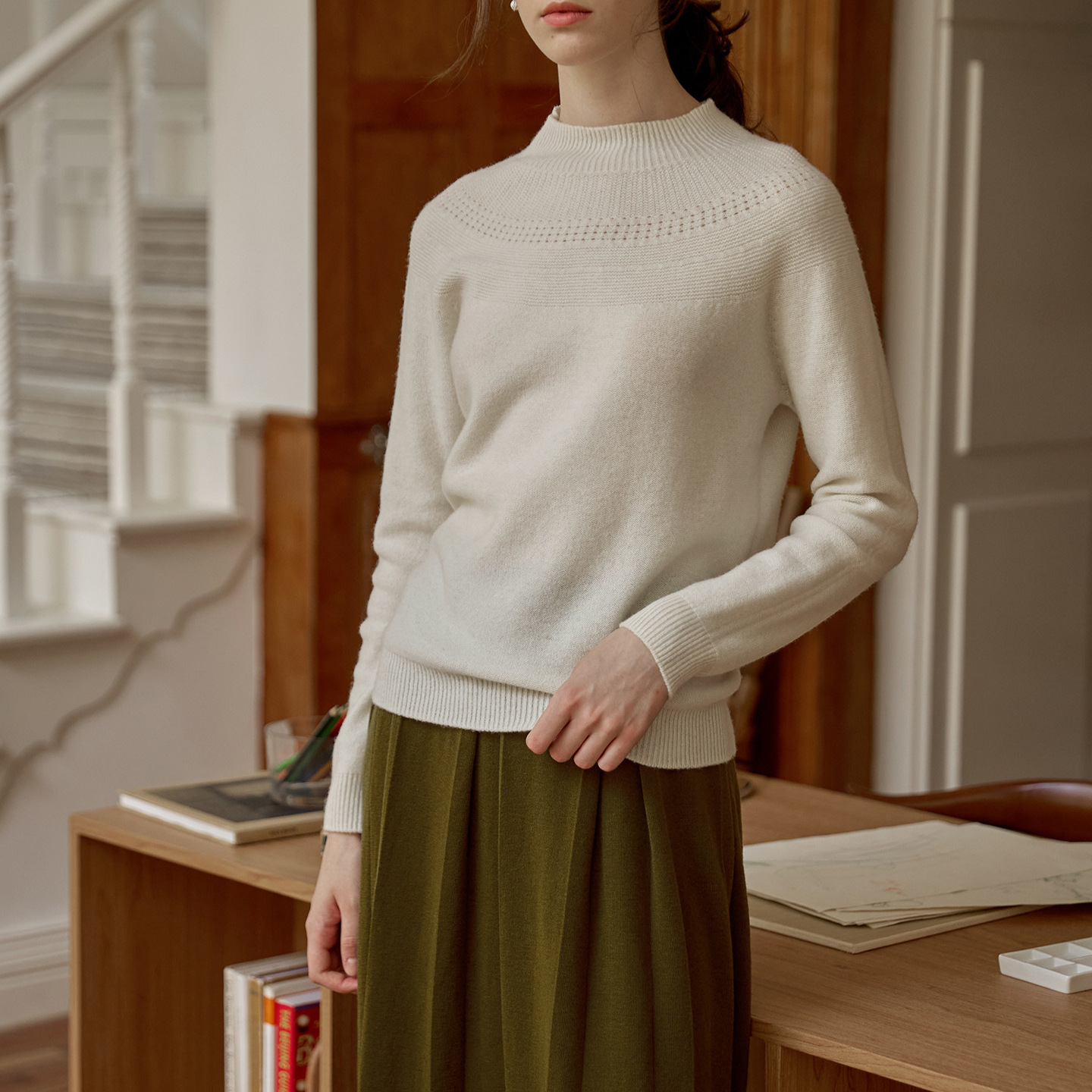 Solid color woolen spring sweater