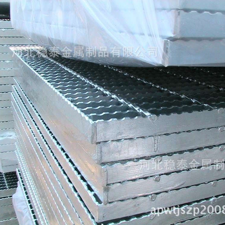 供应宁夏电厂用钢格栅板30mm高5mm厚齿形防滑钢格板