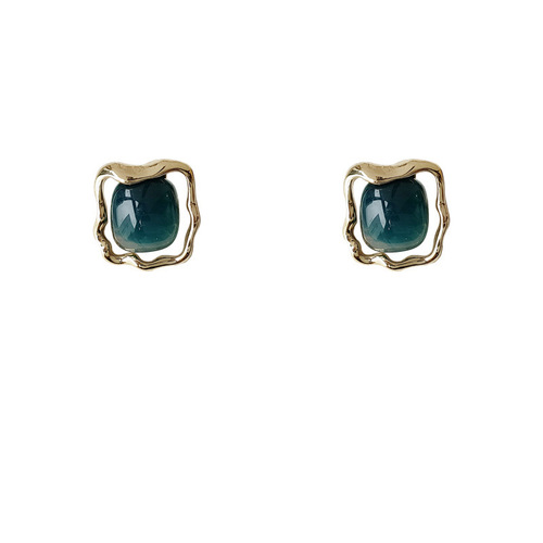 Klein blue love earrings for women Japanese and Korean small fresh geometric acrylic earrings exquisite small high-end earrings