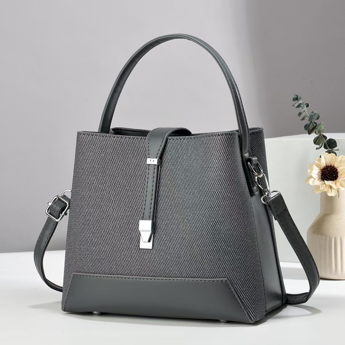 2025 nuevo bolso de mano estilo coreano textura bolso diagonal de un solo hombro fabricante de moda femenina bolso de comercio exterior femenino