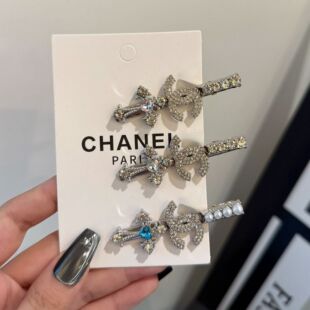 ������С���Lʮ�ּܰl�A���W���º��s�����p�ݏ͹�С���W�t��Ů