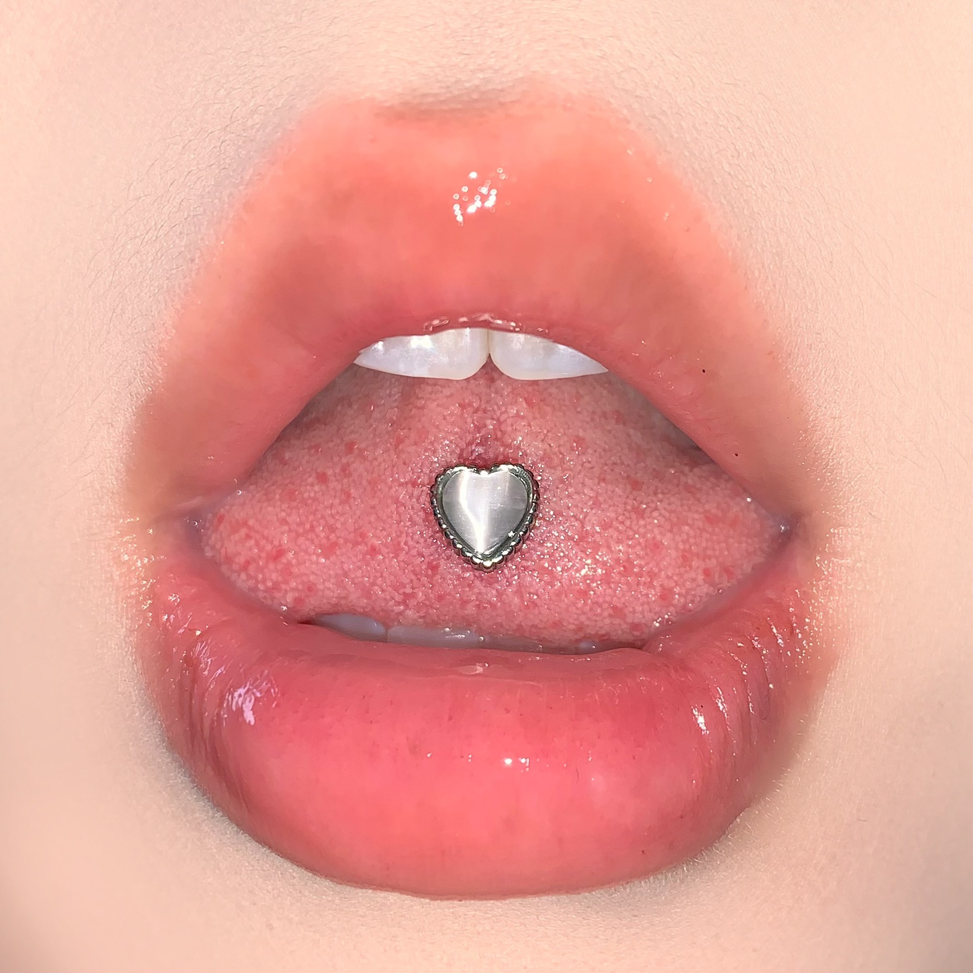 Love Cat Eye Stone Tongue Stud Steel Titanium External Thread Polarized Tongue Ring Niche Hot Girl Piercing Jewelry Wholesale detail image 8