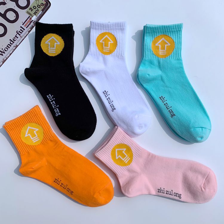 2025d Unisex Short Tube Trendy Ins Internet Celebrity College Style Street Personality Sports Skateboard Cotton Socks_voghion.com