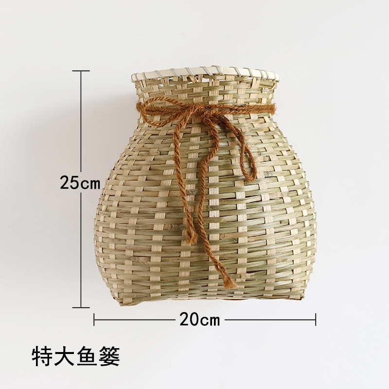 큰 생선 바구니
