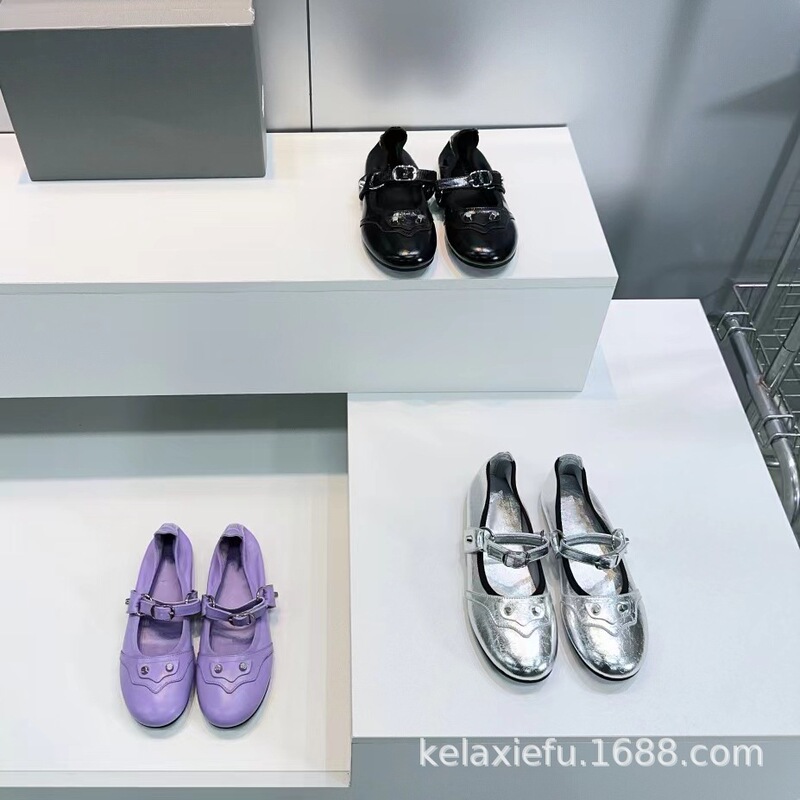 Haute Couture 2025 春の新作本革ラウンドトゥ浅い口メタルリベットワンラインベルトバックルフラットシューズバレエシューズ|undefined