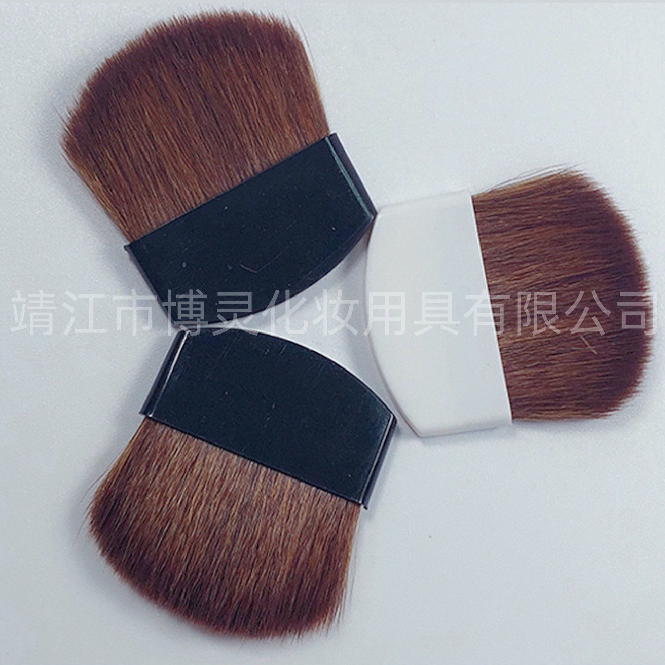 扁平散粉刷便携腮红刷尼龙毛头 半圆方形扁刷蜜粉刷化妆工具