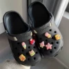 Trendy SpongeBob SquarePants (set of eight) does not include shoes