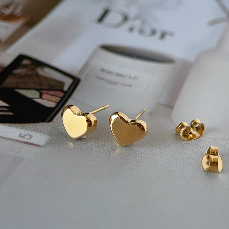 4g Weight Stainless Steel Ear Needle Material 18K Gold Plated Plating Material Ear Studs Classification 1 Pair Quantity Daily, Street Occasion Titanium Steel Material Heart Shape Pattern Women's Gender Simple Style Style 1 Pair Simple Style Heart Shape Titanium Steel 18K Gold Plated Ear Studs 7