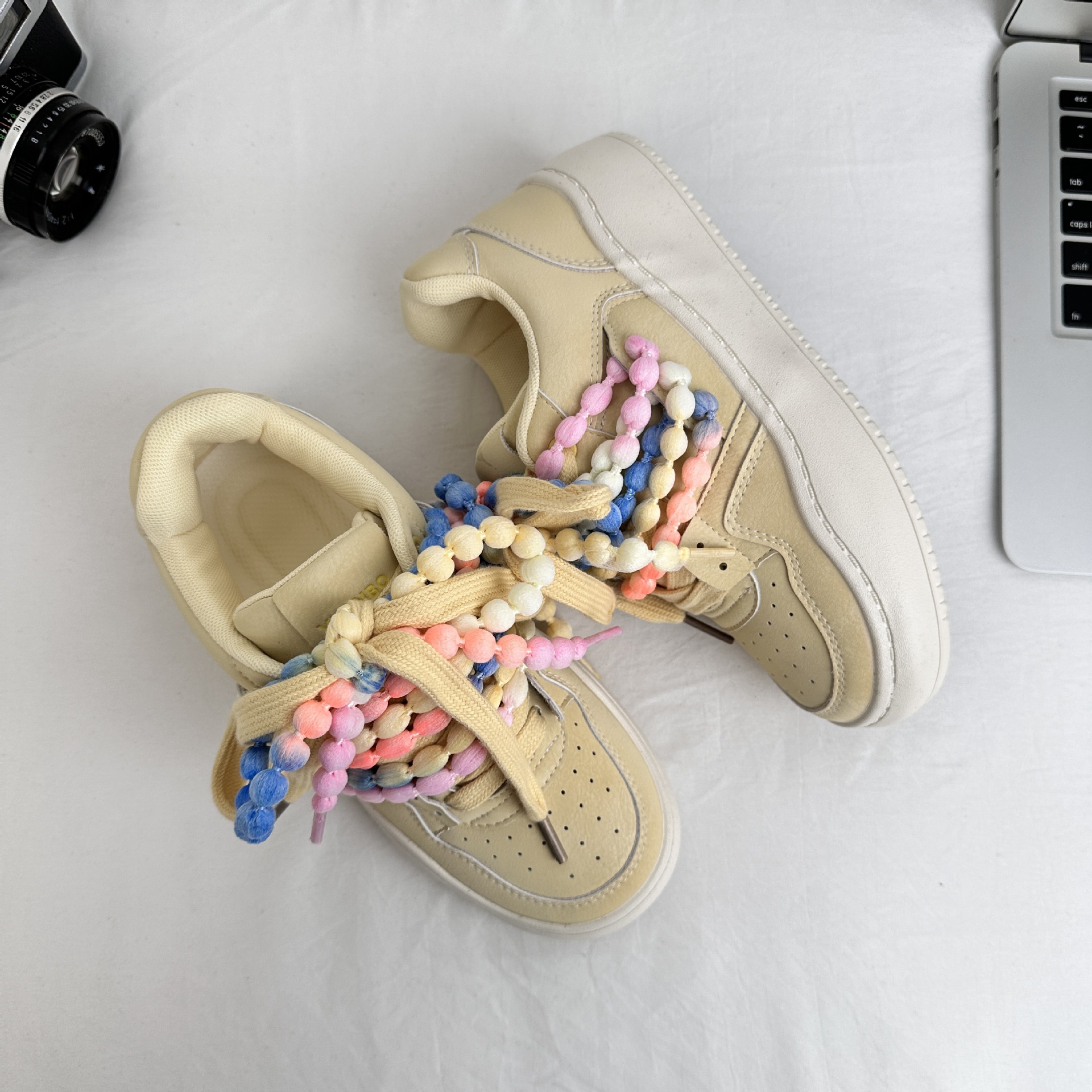 Yuanbo 2025 primavera nuevas zapatillas de deporte moda de las mujeres zapatos blancos bajos deportes y ocio zapatos de lona coreanos