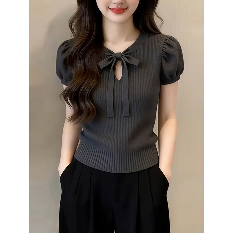 2026 Summer Gray Bow-Tie Short-Sleeved Knitwear for Women, New Super Popular Age-Reducing Waist-Cinching Puff-Sleeve Top