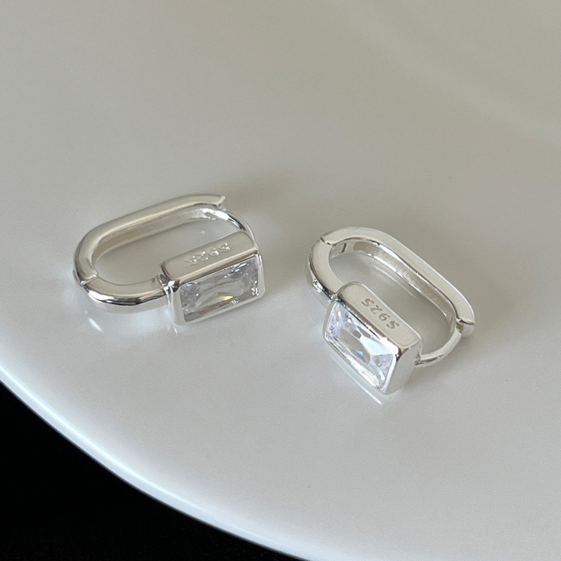 Cubic Zirconia And Pearl Stud Earrings, Delicate And Versatile For Work, Commute And Daily Wear. Hypoallergenic, Tarnish-resistant And Durable For Lon_voghion.com