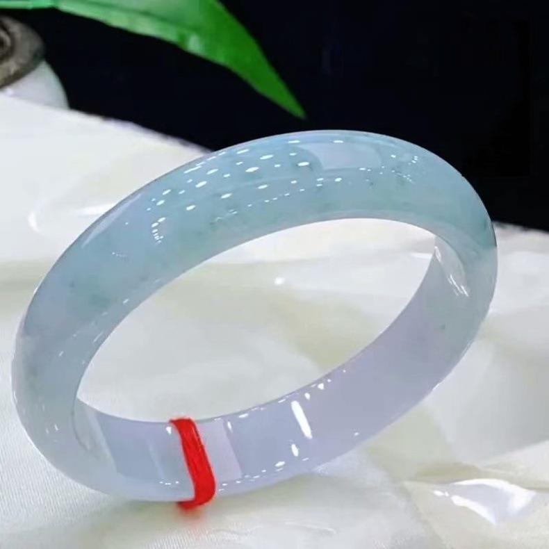 Vòng tay ngọc bích tự nhiên A hàng thật có chứng nhận, nữ băng giá cao cấp, màu xanh nhạt chi tiết 2