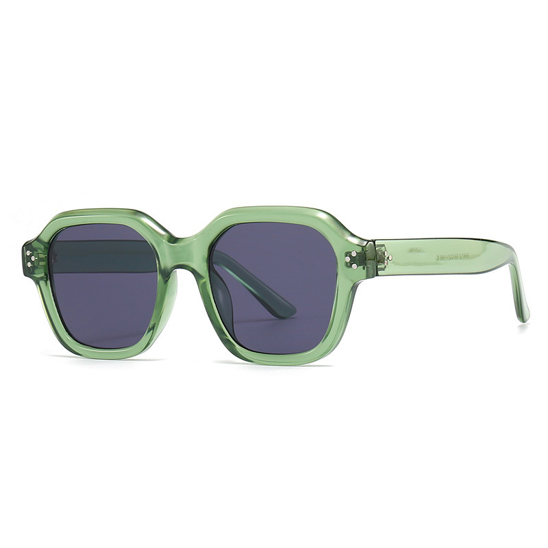 Versatile Minimalist Women's Sunglasses 2026 New Model Letter Print UV Protection Thick Frame Square Couple Street Style Vacation Glasses_voghion.com