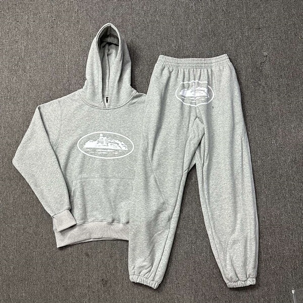 Classic velvet trend hoody