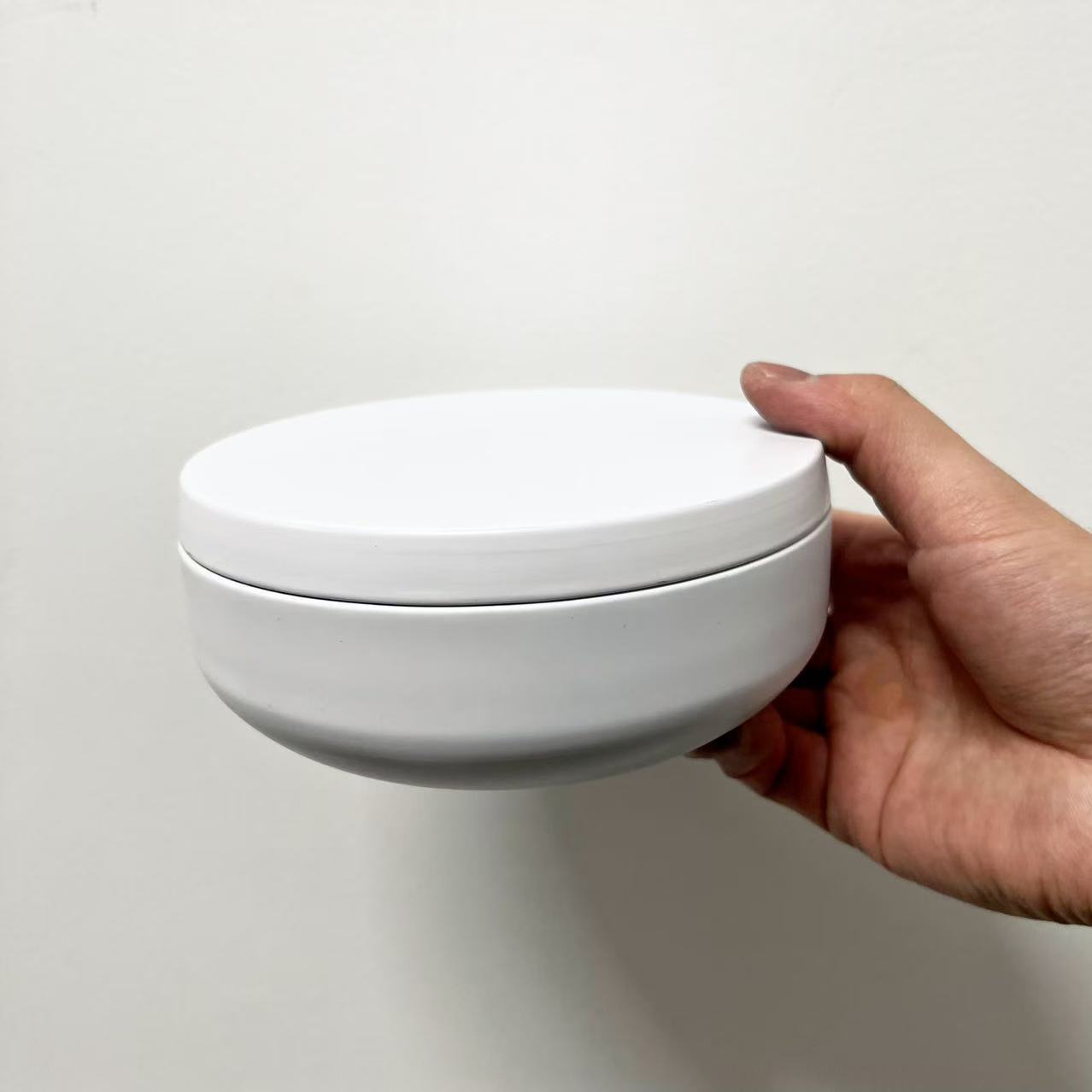 45个装白色16oz香薰蜡烛面霜铁罐密封扁平铁盒