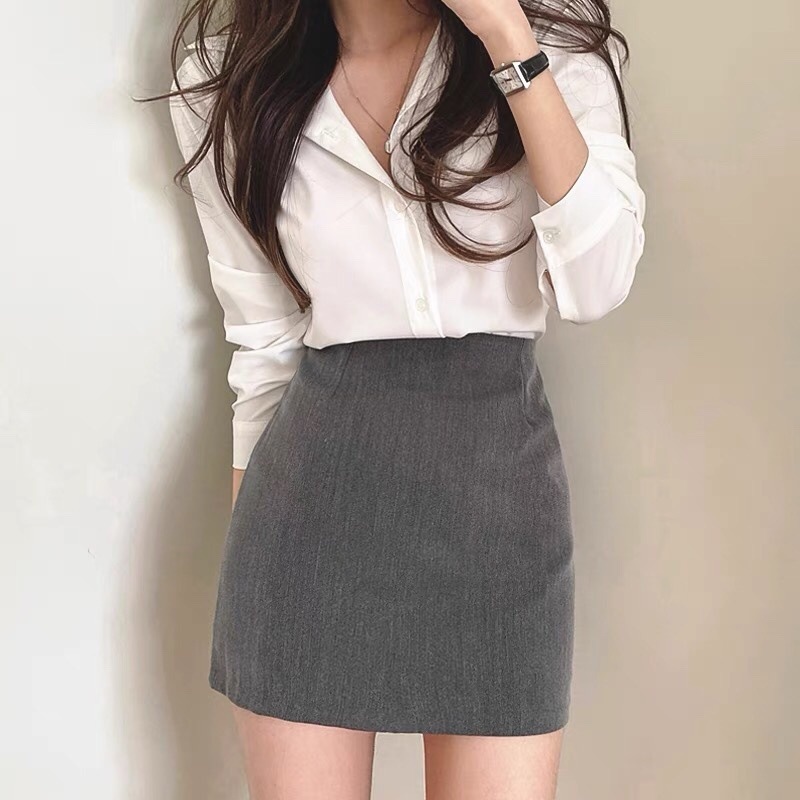 Colored mini-skirt
