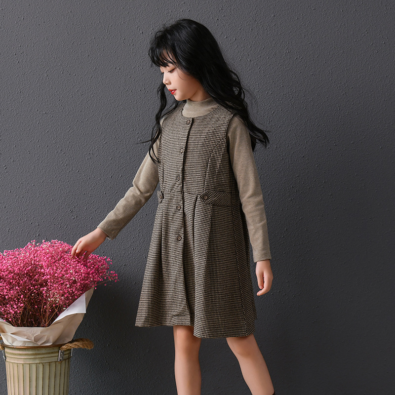 Vestido de chaleco retro nuevo estilo falda de chaleco de lana a cuadros temperamento de otoño e invierno estilo occidental falda de princesa para niños
