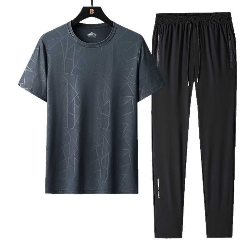 Traje de ocio deportivo para hombre de verano, seda de hielo, cuello redondo de secado rápido, pantalones de manga corta, camiseta para hombre, traje de dos piezas de gran tamaño de verano