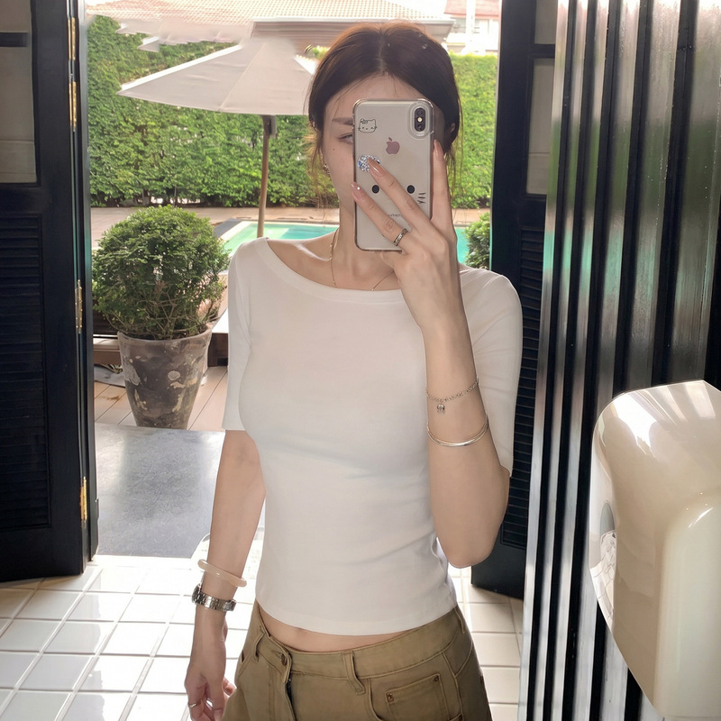 Paper-Thin Tee with Sailboat Collar, Mid-Sleeve T-Shirt for Women, Slim Fit, Five-Quarter Sleeves, Flattering, Versatile, Solid Color Base Top Paper-Thin Tee with Sailboat Collar, Mid-Sleeve T-Shirt for Women, Slim Fit, Five-Quarter Sleeves, Flattering, Versatile, Solid Color Base Top