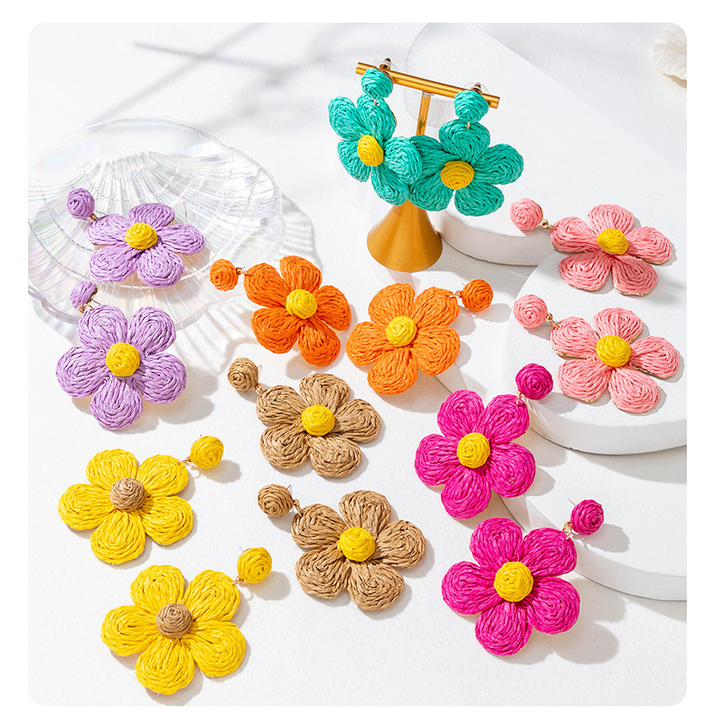 1 Pair Fashion Flower Rattan Handmade Women's Drop Earrings display picture 1