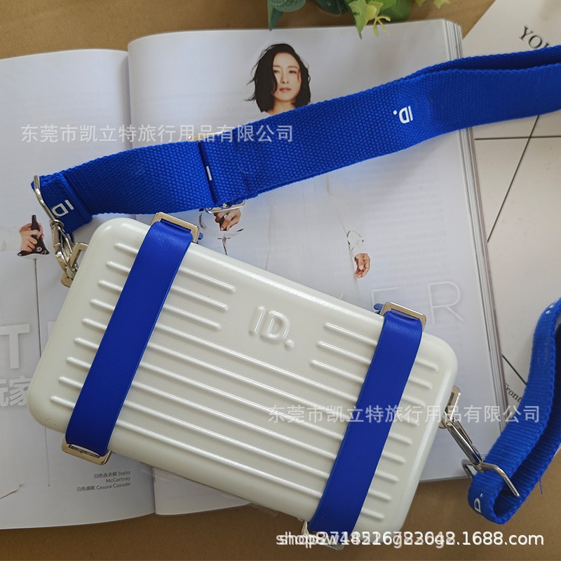 新款网红PC化妆包手拿包随身斜挎包mini旅行箱打印logo礼品包装盒