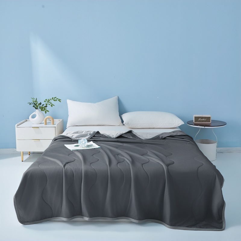 Productos explosivos transfronterizos temu Xiyin TK comercio exterior seda fría edredón de regalo de verano, edredón de aire acondicionado para una sola persona y dos personas