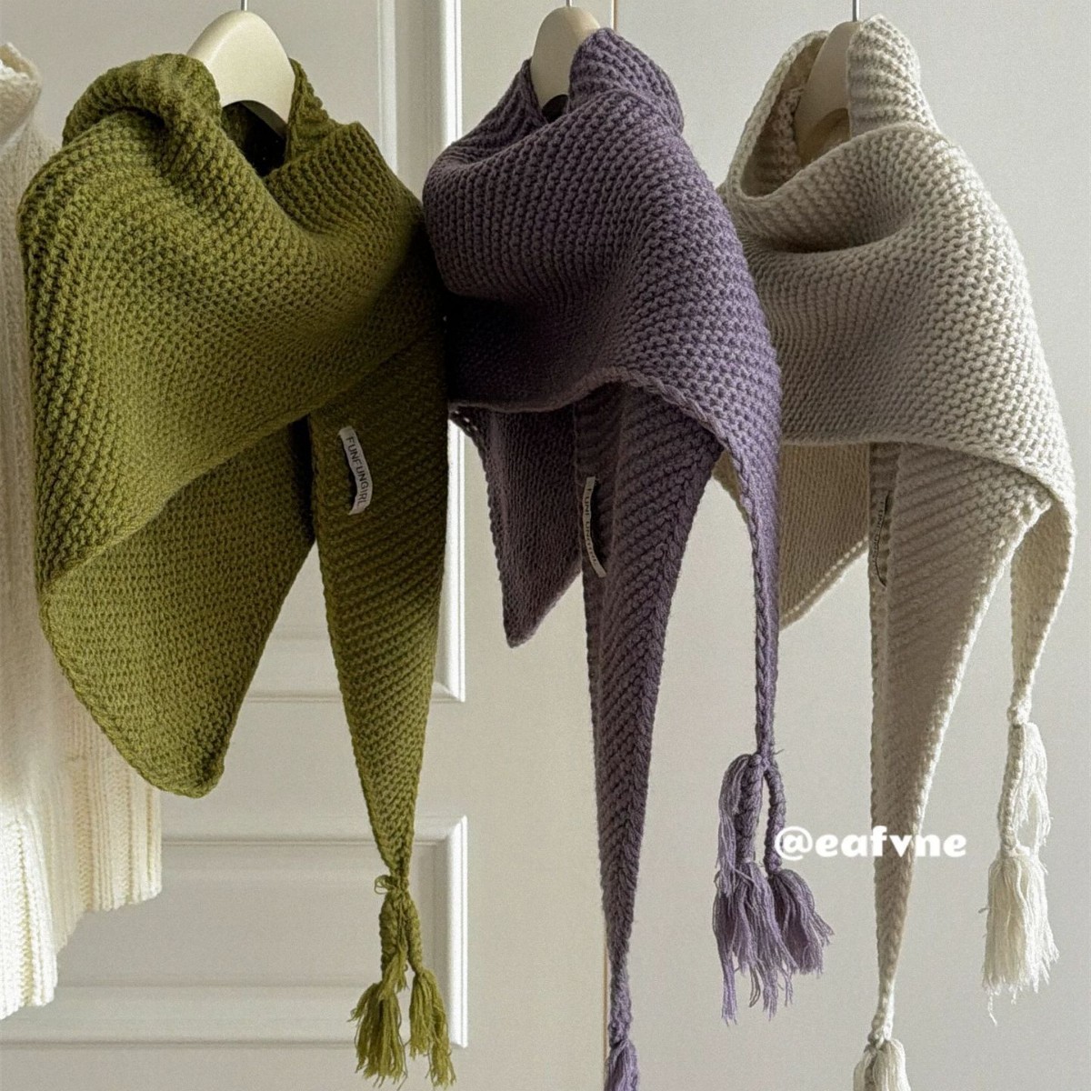 Exported to Europe ~ 2026 new style artistic knitted fringed triangular scarf shawl for women, fashionable and versatile for spring and summer