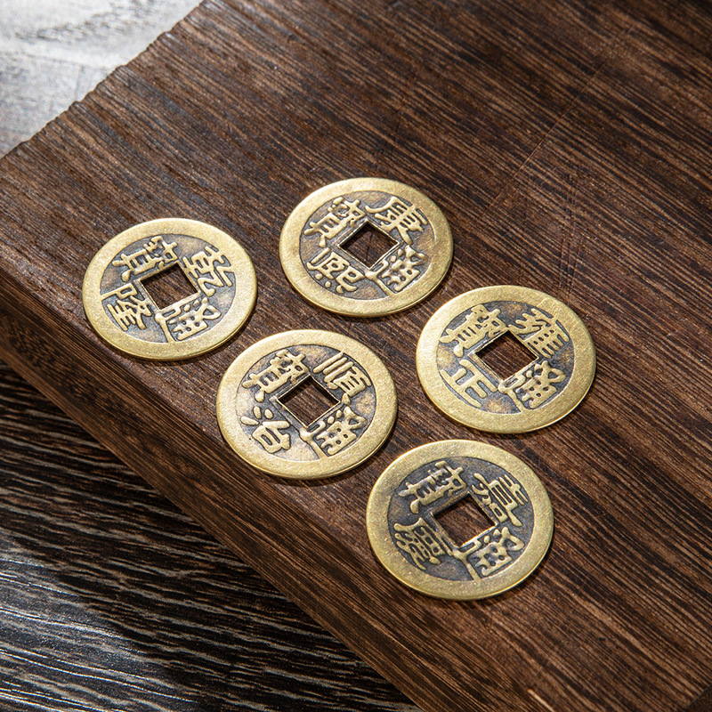 Brass five Emperor coins accessories pressing door stone keychain accessories decorations Yiwu Emperor nine sub-factory wholesale