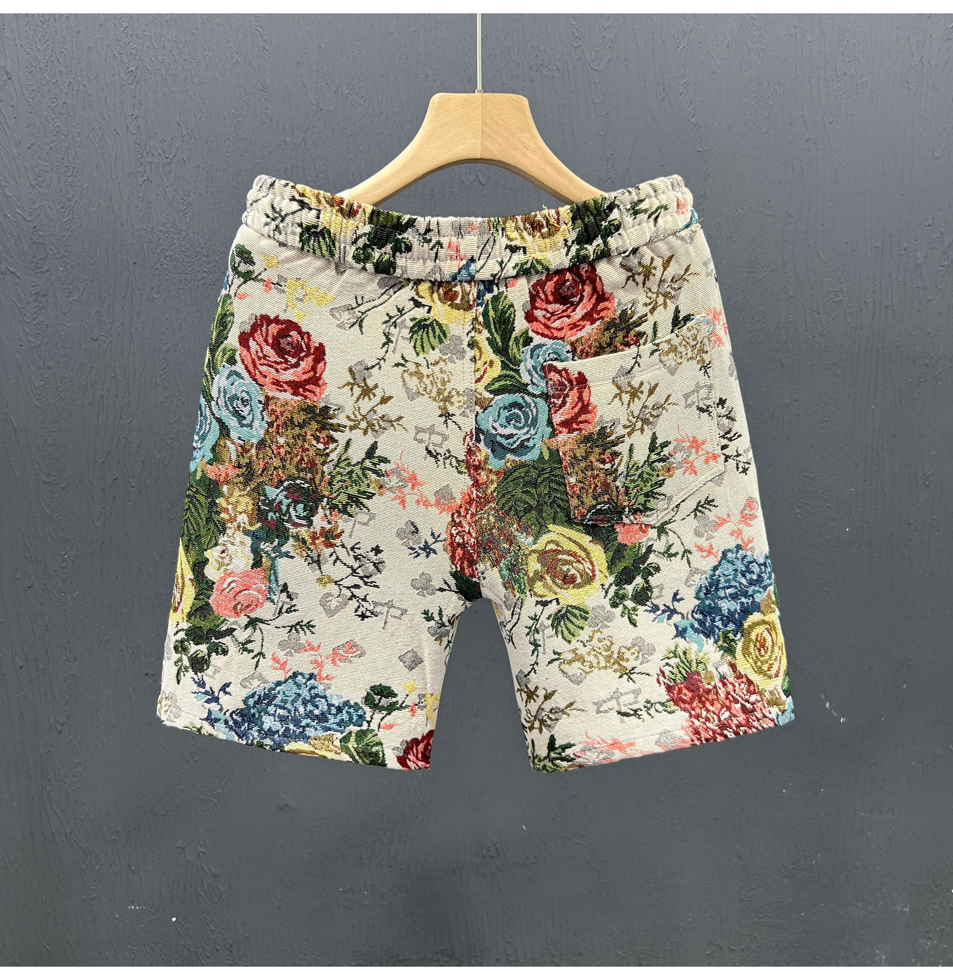 Men's Graffiti Casual Shorts New Summer Style Trendy Beach Wear Straight Leg Five Point Pants Versatile Wide Leg Shorts_viptrois.com