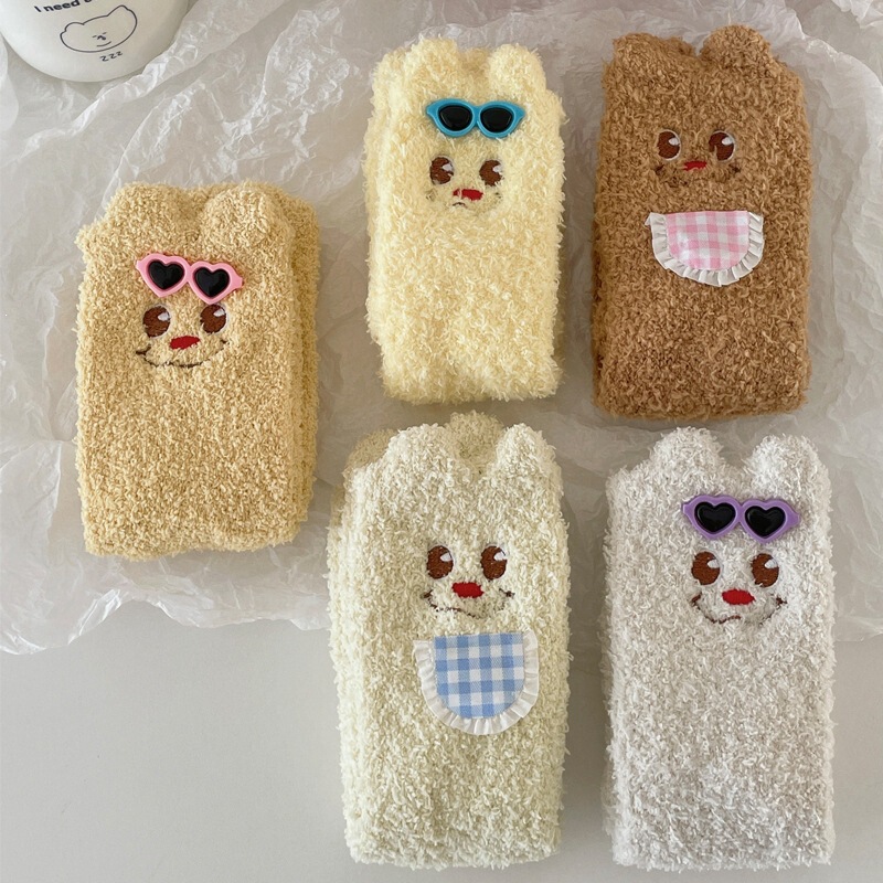 Autumn and winter warm butter bear coral fleece socks, home floor socks, cute cartoon three-dimensional thickened fleece mid-calf socks Autumn and winter warm butter bear coral fleece socks, home floor socks, cute cartoon three-dimensional thickened fleece mid-calf socks
