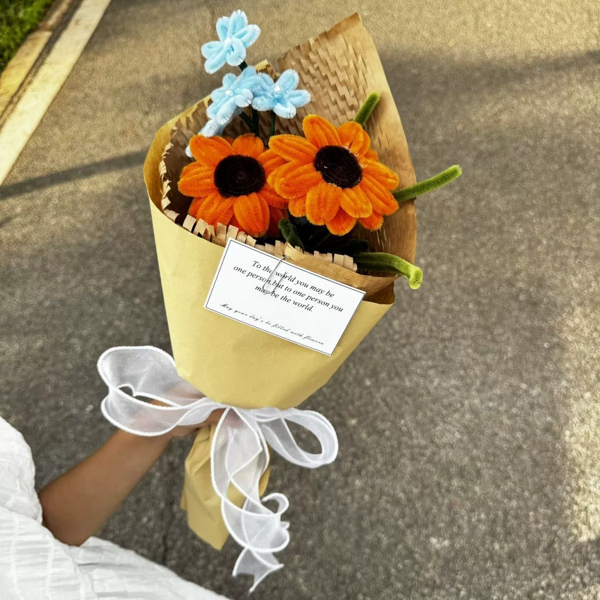 Готовый выпускной скрученный букет из подсолнуха готовый ручной вязки для учителя и подруги подарок на день учителя