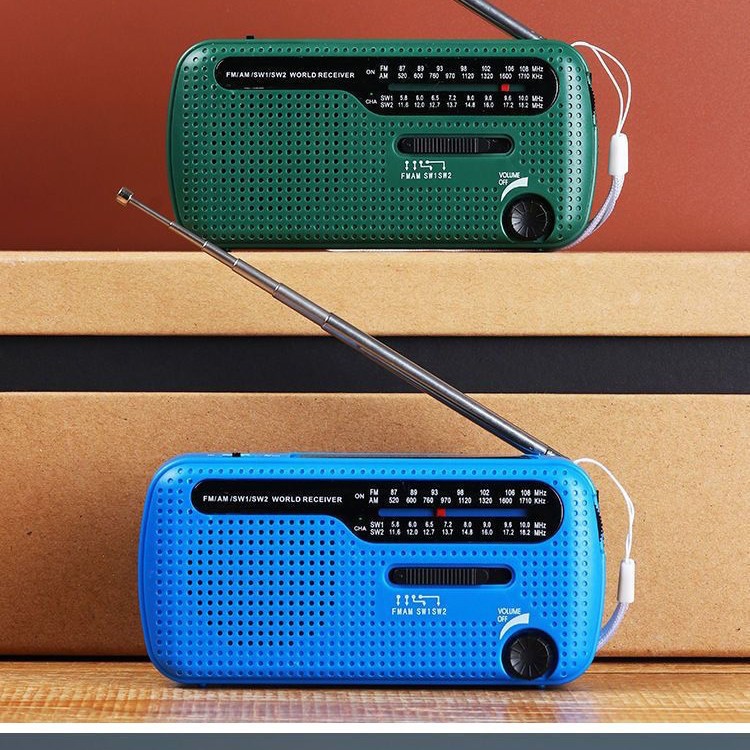 Radio de generación de energía de manivela, carga solar, onda corta multibanda, iluminación de linterna al aire libre de emergencia portátil para ancianos