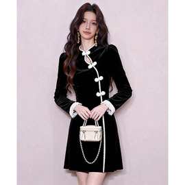 新中式改良旗袍秋冬新款修身包臀盘扣立领短款国风连衣裙外穿黑裙