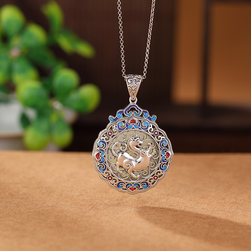 Mặt dây chuyền bạc S925 khắc họa tiết Ruyi may mắn, phối ngọc Hòa Điền — Cung Hoàng Đạo Hổ